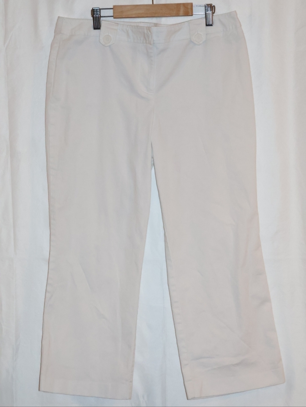 Ann Taylor LOFT White Stretch Wide Leg Pants.